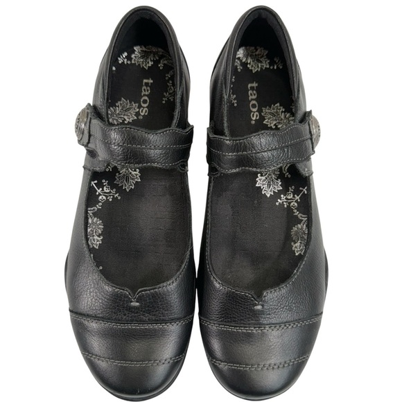 Taos Women’s Mary Janes. Size 7.5 - Picture 15 of 16